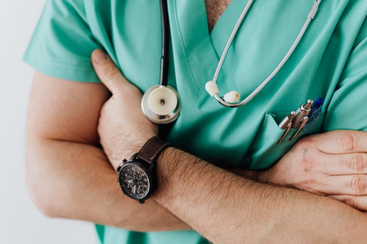pflege-medizin-desinfektion-hand-flaechen